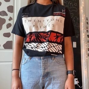 Black Twenty One Pilots short sleeve shirt